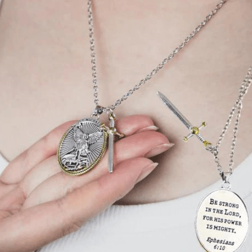 Collar San Miguel Arcángel 📿+ Cajita De Regalo🎁