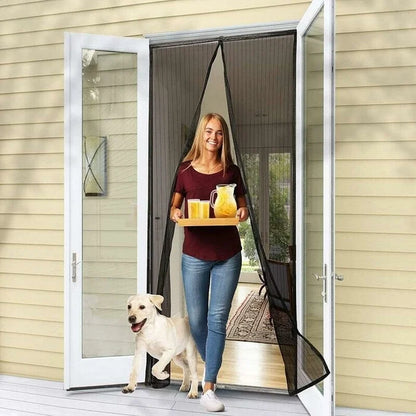 FlyStop® La novedosa cortina mosquitera de cierre automático